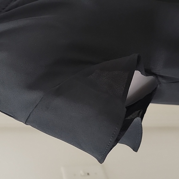 Express Size M Black Chiffon Ruffle Neck Blouse, Flutter Cap Sleeve, EUC - Picture 7 of 13